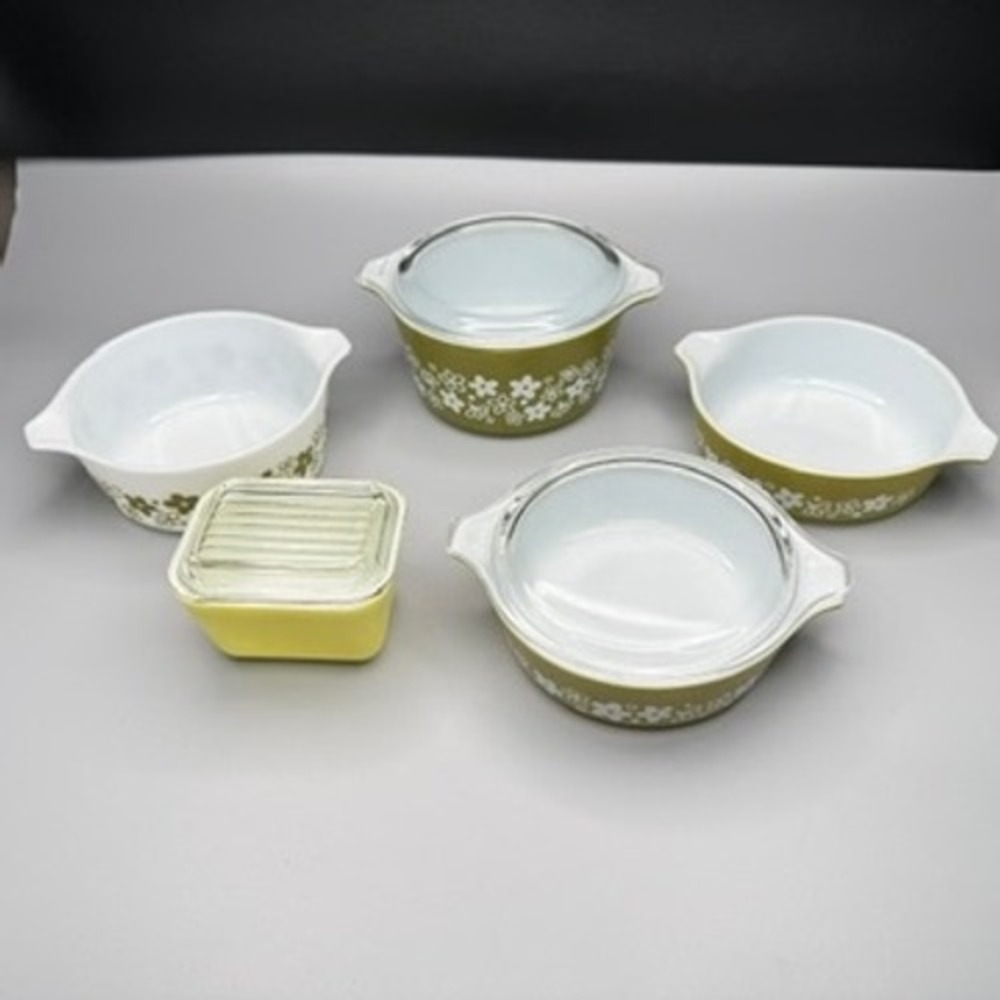 VTG Pyrex Spring Blossom 470 Green 4 Bowls 2 Lids & Small Dish Crazy Daisy READ